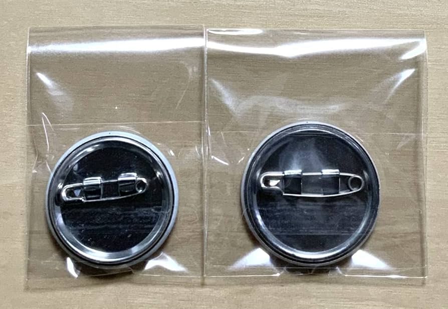 Amazon | ヒステリックグラマー正規品缶バッジ2点セットロゴ
